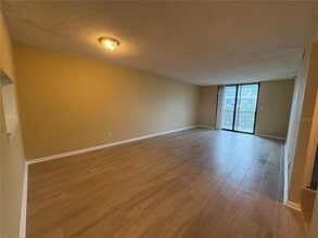 201 W Laurel St in Tampa, FL - Building Photo - Building Photo