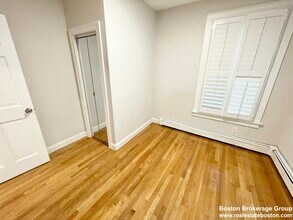 132 P St in Boston, MA - Building Photo - Building Photo