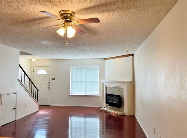115 Austin Stone Dr in Duncanville, TX - Foto de edificio - Building Photo