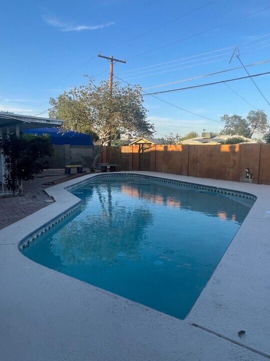 4541 N 51st Ave in Phoenix, AZ - Building Photo