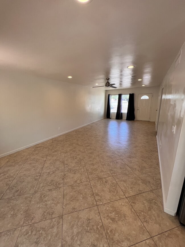 1571 S Marmora Ave in Tucson, AZ - Building Photo - Building Photo