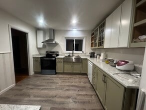 8409 Freestone Ave in Richmond, VA - Foto de edificio - Building Photo