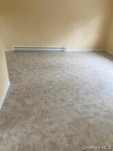 1455 E Forks Rd in Bay Shore, NY - Building Photo - Building Photo