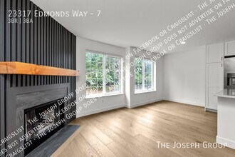 23317 Edmonds Way in Edmonds, WA - Building Photo - Building Photo