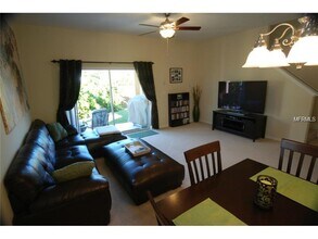 3260 Retreat View Cir in Sanford, FL - Foto de edificio - Building Photo