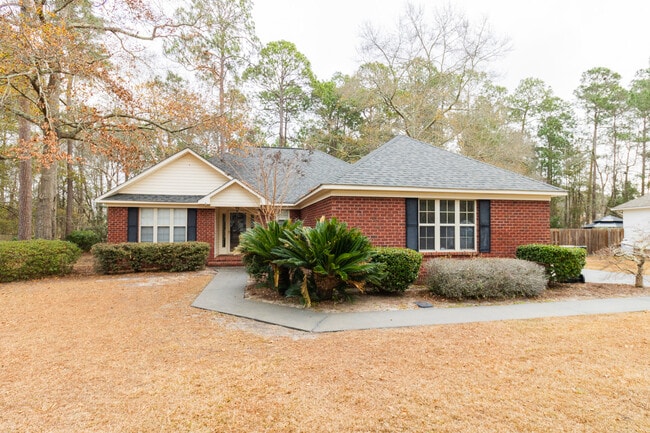 property at 104 Green Tree Ct