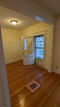 61 S Pine Ave, Unit 2 - 6