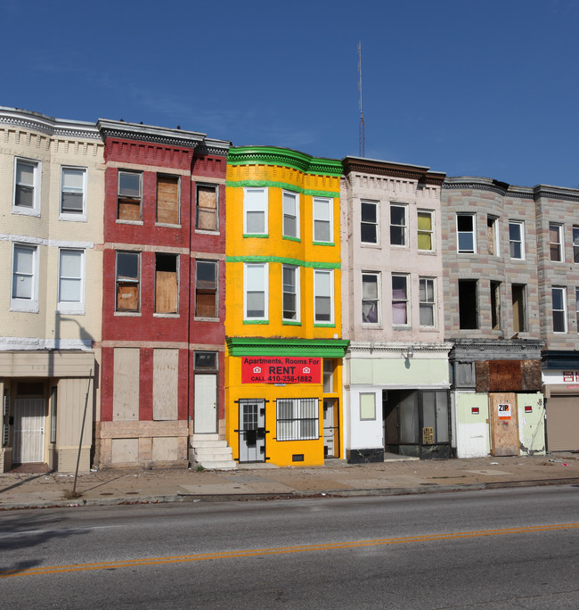 1382 W North Ave in Baltimore, MD - Building Photo - Building Photo