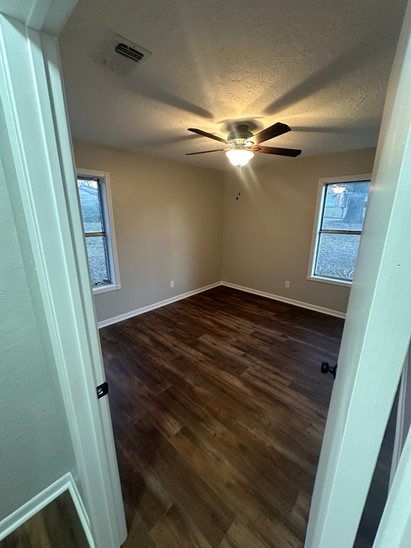 1829 Azalea St in Gilmer, TX - Building Photo - Building Photo