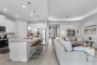 425 Coral Reef Pl in Cape Coral, FL - Building Photo - Building Photo