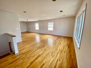1208 44th St, Unit 2 in North Bergen, NJ - Building Photo - Building Photo
