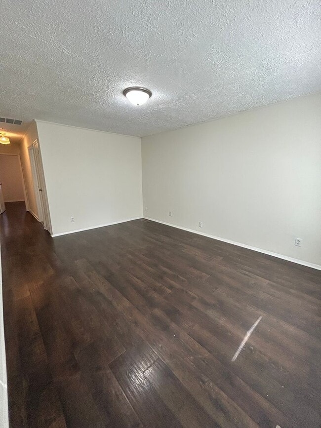 property at 4413 Chisholm Trail