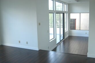 1425 Columbia Dr in Glendale, CA - Building Photo - Building Photo