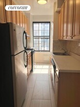 175 W 76th St in New York, NY - Building Photo - Building Photo