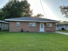 3159 Dee St in Slidell, LA - Building Photo