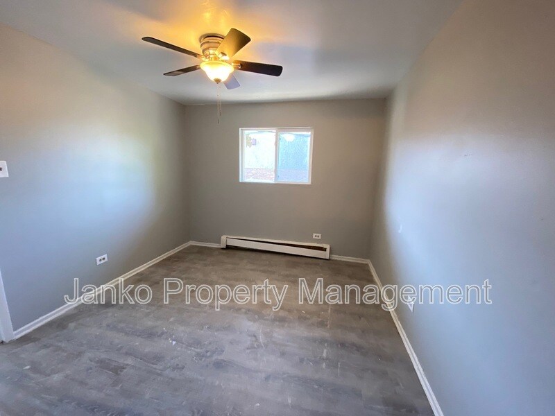 3040 Chicago Rd in South Chicago Heights, IL - Building Photo