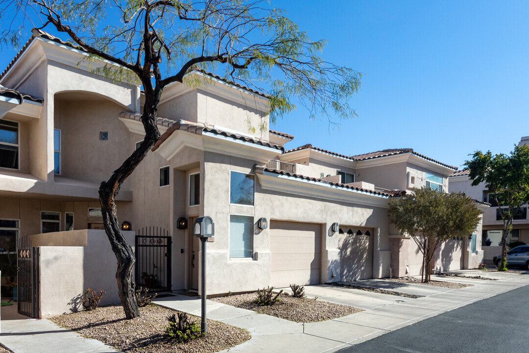 1747 E Northern Ave in Phoenix, AZ - Building Photo