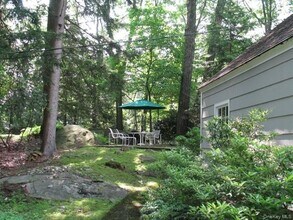 3 N Lake Rd in Armonk, NY - Building Photo - Building Photo