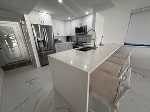 97652 Overseas Hwy in Key Largo, FL - Building Photo - Building Photo
