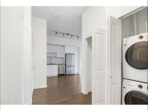 15733 85 Av in Surrey, BC - Building Photo - Building Photo