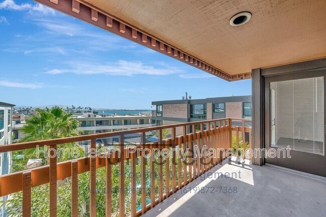 2940 Lawrence St in San Diego, CA - Building Photo - Building Photo