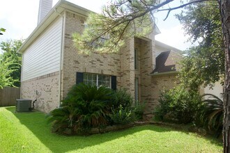 5717 Montclair Hill Ln in Rosharon, TX - Building Photo - Building Photo