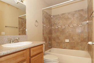 Pebble Creek Apartments in Tucson, AZ - Foto de edificio - Interior Photo
