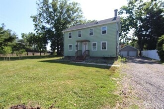 2 Maple Ave in Plainsboro, NJ - Building Photo - Building Photo
