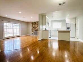 10473 Rose Ann Cir in Cypress, CA - Building Photo - Building Photo