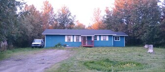 7839 Spectrum Ave in Wasilla, AK - Building Photo