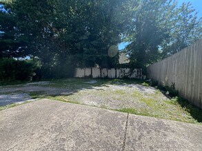 1285 Cook Ave in Lakewood, OH - Building Photo - Building Photo