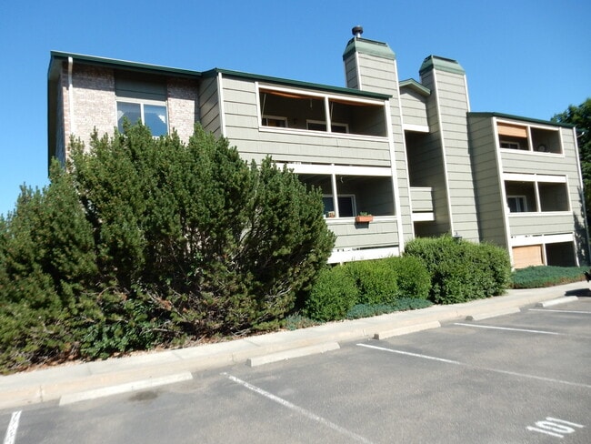 4676 White Rock Cir in Boulder, CO - Building Photo - Building Photo