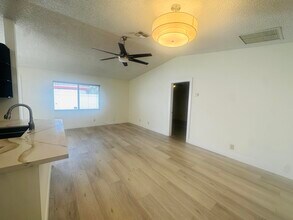 7221 SW 14th St in North Lauderdale, FL - Building Photo - Building Photo