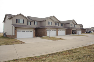 Thomas Square at Grimes in Grimes, IA - Foto de edificio - Building Photo