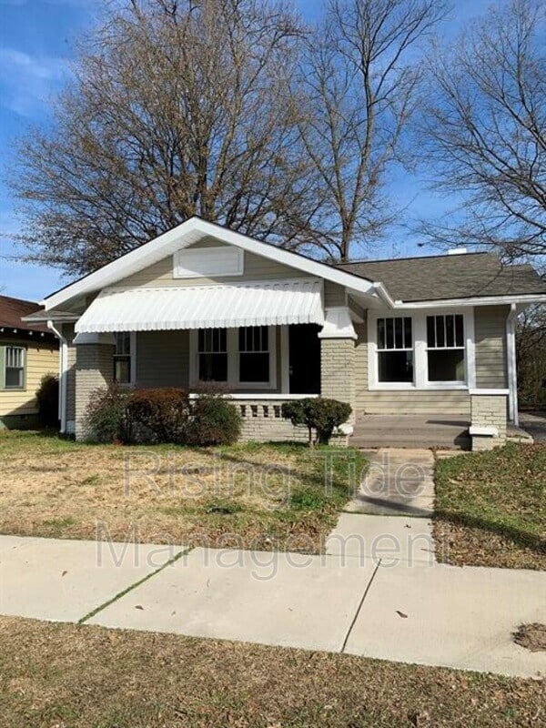 property at 225 75th St N