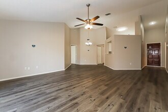 11504 Smokethorn Dr in Riverview, FL - Building Photo - Building Photo