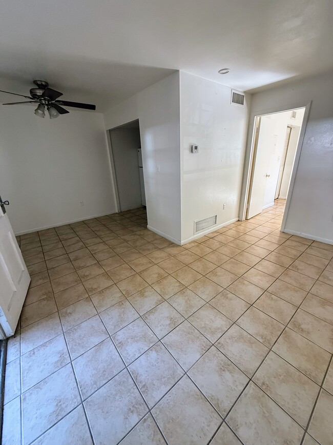 Fort King Manor in Ocala, FL - Building Photo - Building Photo