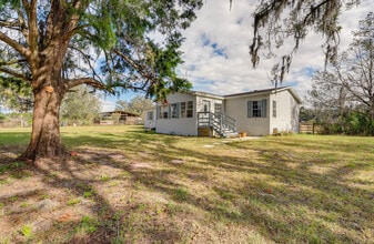 6651 SE Co Rd 337 in Morriston, FL - Building Photo - Building Photo
