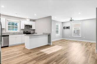 38 W 3rd Ave in Alberta, VA - Building Photo - Building Photo