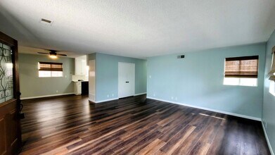 5048 Sealane Way in Oxnard, CA - Building Photo - Building Photo