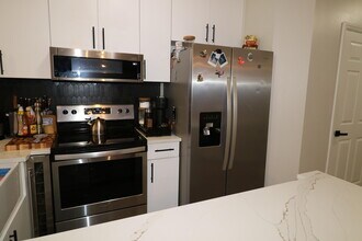 6848 Brook Hollow Rd in Greenacres, FL - Foto de edificio - Building Photo