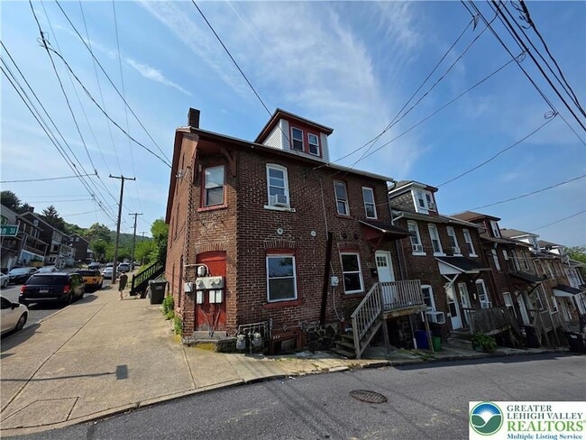 property at 944 Sullivan St