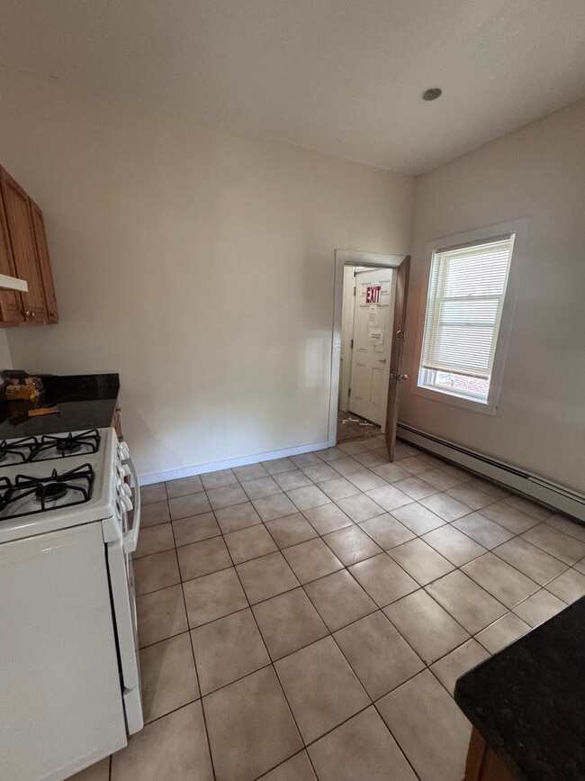 property at 8 Dudley St