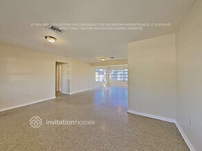 8570 NW 11th Ct in Pembroke Pines, FL - Building Photo - Building Photo