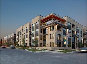 2402 Aldrich St in Austin, TX - Building Photo - Building Photo