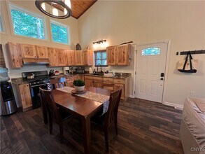 11 Wall St in Bernhards Bay, NY - Building Photo - Building Photo