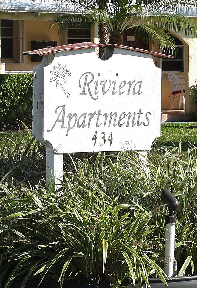 Rivieria Apartments in Boca Raton, FL - Foto de edificio - Building Photo