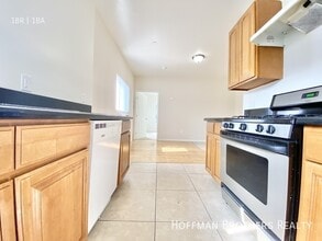 758 S Carondelet St in Los Angeles, CA - Building Photo - Building Photo