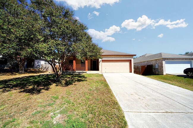 3516 Davenport in Schertz, TX - Building Photo - Building Photo