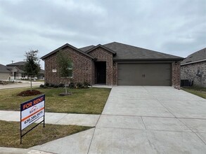 1331 McCasland Dr in Royse City, TX - Building Photo - Building Photo